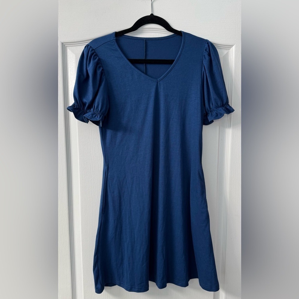 Women's Casual Dress Short Sleeve V-Neck Dress with Pockets - Picture 6 of 8